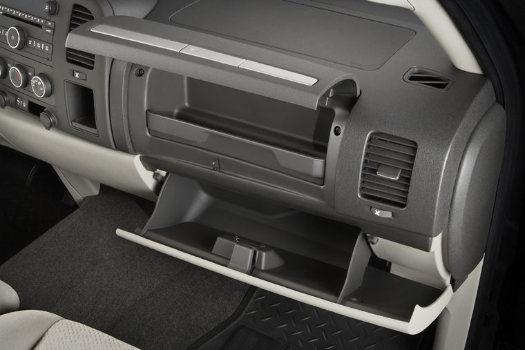 2008 Chevrolet Silverado 1500 Crew Cab Glove Box Picture / Pic / Image